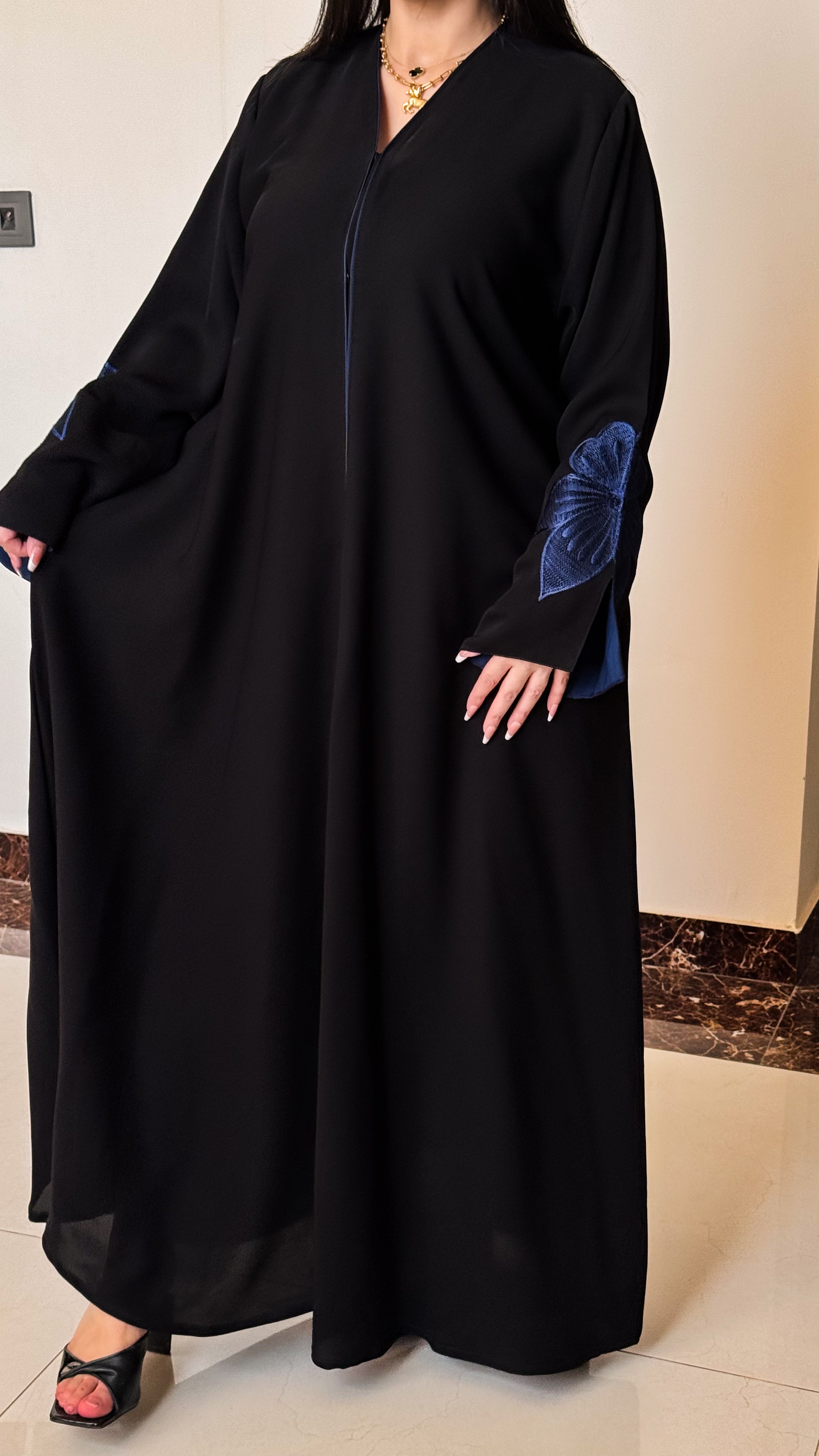 عباية نرجس - وردة زرقاء